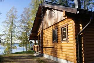 Дома для отпуска Lomalehto Cottages Ahvionniemi Вилла - рядом с пляжем - Karhunpesä-1